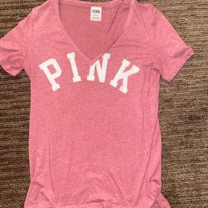 VICTORIA SECRET PINK T-SHIRT